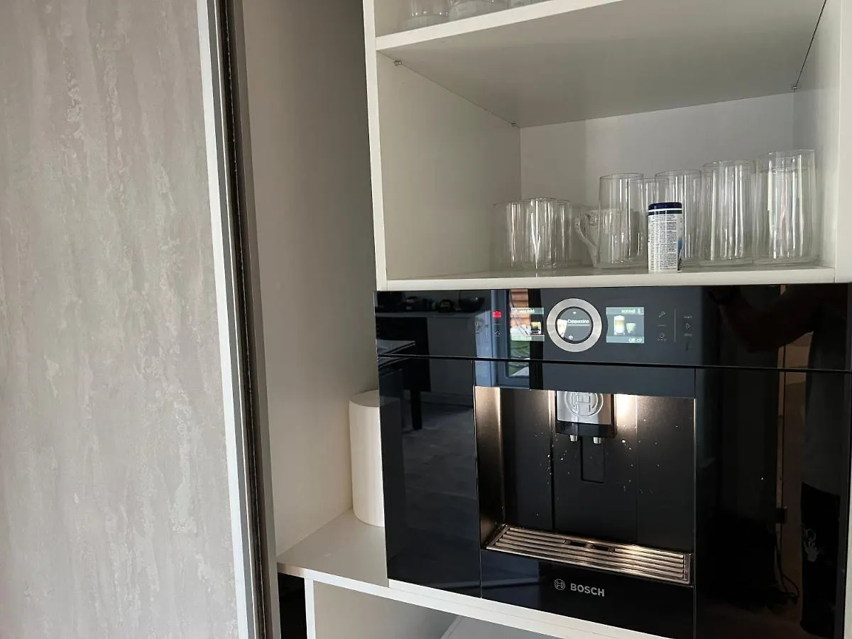 Luxury Westpark 2-Room Apartment Lakeview W5 布加勒斯特