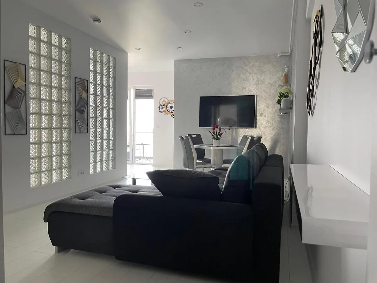 Luxury Westpark 2-Room Apartment Lakeview W5 布加勒斯特