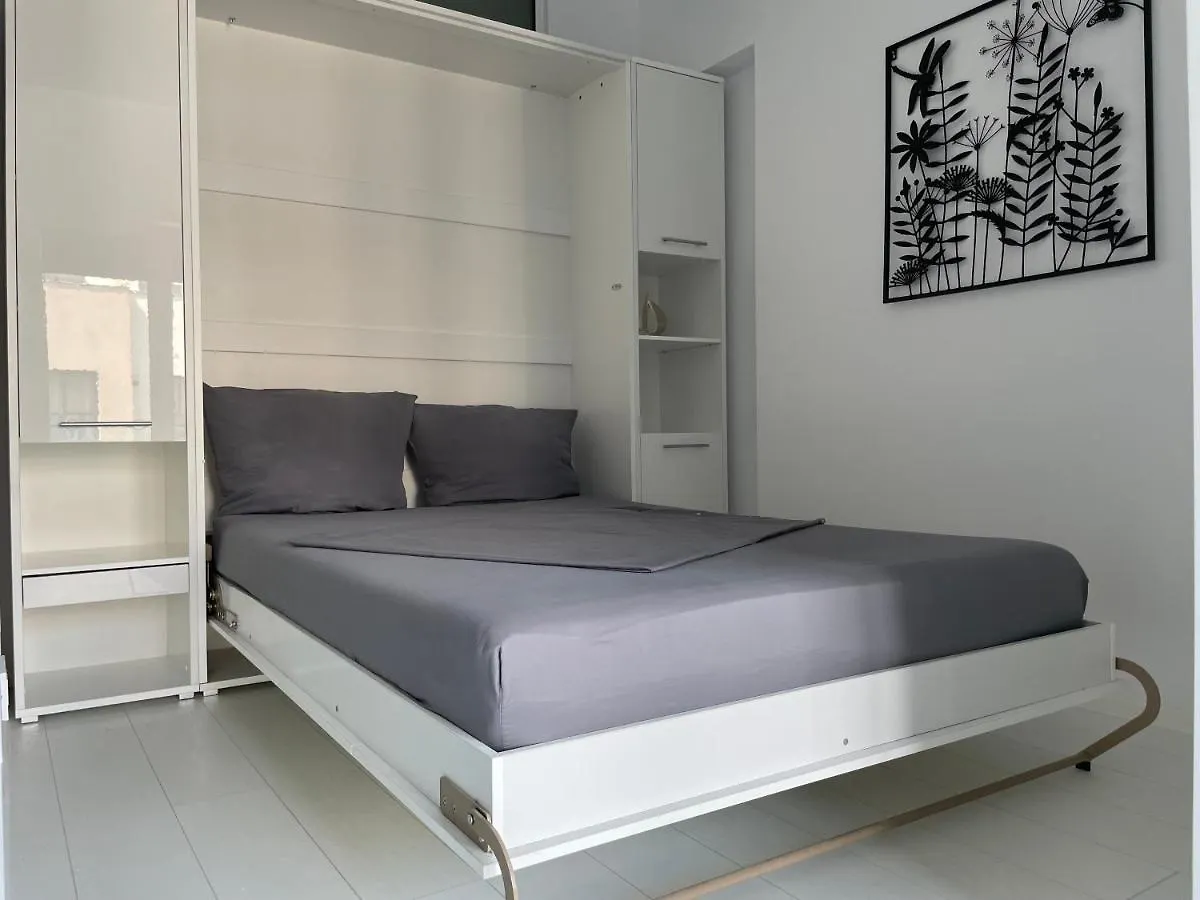 Luxury Westpark 2-Room Apartment Lakeview W5 Bucharest 0*,  Romania